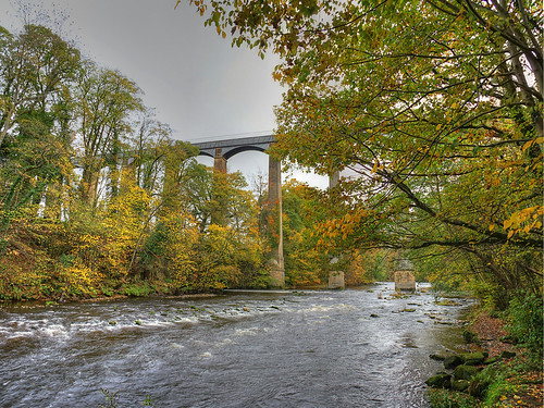 bridge autumn water wales pontcysyllteaqueduct llangollen riverdee canoneos60d