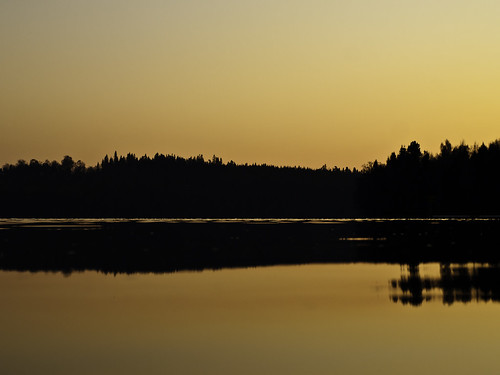 autumn trees light sun lake color colour reflection silhouette forest mirror sweden like viaredssjön sandared