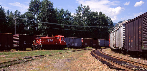 railroad canada britishcolumbia locomotive cpr kootenay castlegar canadianpacificrailway cans2s pentaxlife switchingengine