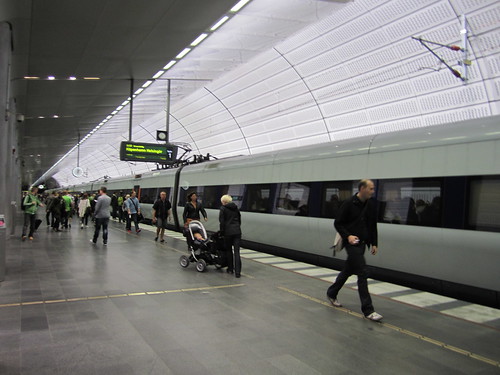 Underground station, Triangeln