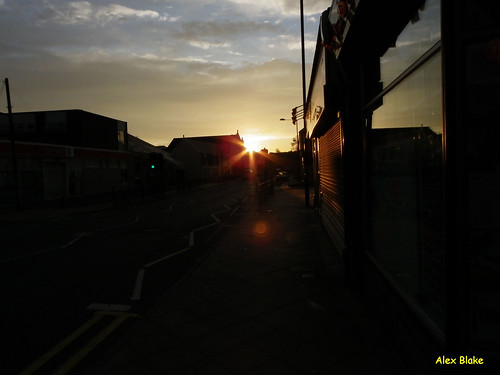 wales sunrise highstreet clydach flickr365