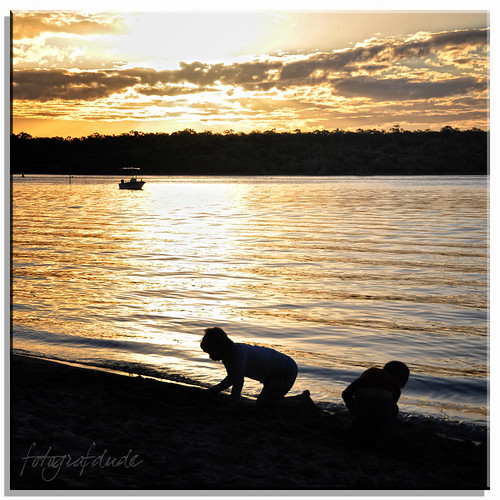sunset beach silhouette kids reflections sand nikon play dusk edge ripples sandcastles d90 mygearandme fotografdude