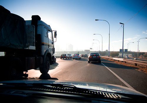 africa sky sun car truck sunrise southafrica highway traffic motorway m1 lorry freeway johannesburg congestion gauteng elective 2011 canons90