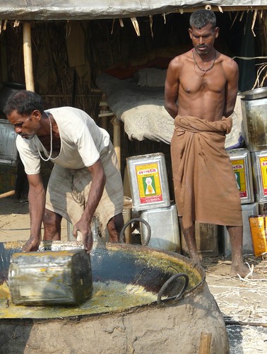 bateshwarsthan bihar earthasia india man production sugar sugarpalm work