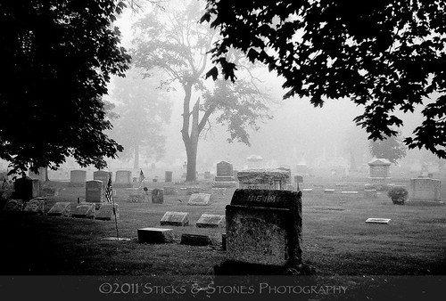blackandwhite bw graveyard ilford fp125 sticksandstonesphotography