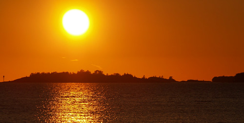 autumn sunset sea orange sun water yellow suomi finland island evening october balticsea hanko hangö
