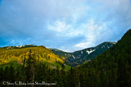 blue trees summer sky usa snow mountains green nature horizontal clouds forest sunrise print landscape outside outdoors photography photo washington nikon unitedstates image cloudy outdoor fineart picture peak rangefinder photograph valley cascades northamerica stockphoto stockimage