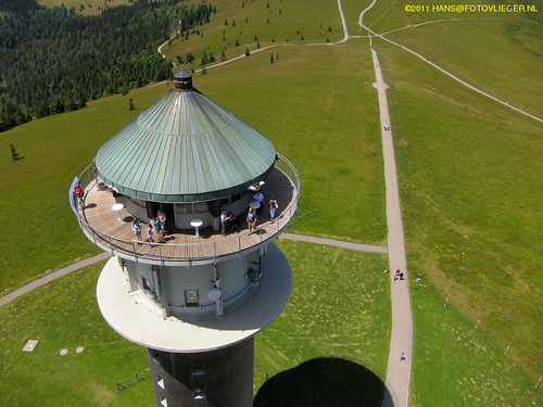 mountain kite tower view aerial kap turm schwarzwald blackforest luchtfoto vlieger feldbergturm fledberg