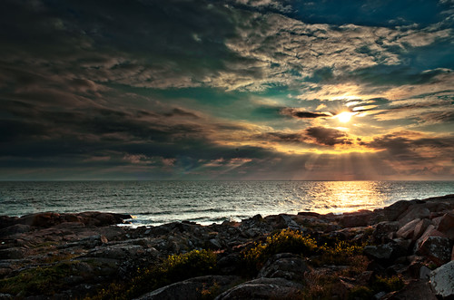sunset sea sun color clouds photoshop nikon glow sweden iso adobe 100 sunrays varberg lightroom 1755 kurort halland 17mm cs5 comwell d7000