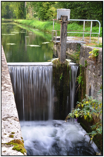 water canal eau d90 ecluse nikon1685mm