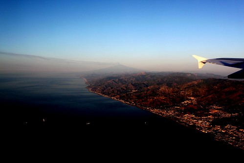 blue sky plane volcano airport view flight reggiocalabria sicily takingoff etna calabria sicilychannel canoneos550d