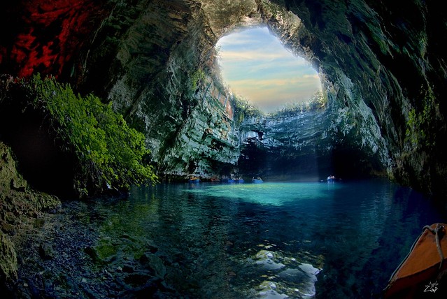 Melissani Cave, Greece [2904x1944]