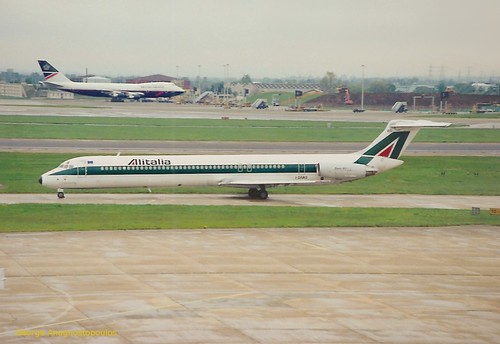 ALITALIA I-DAWD MD-82 (LHR'94)