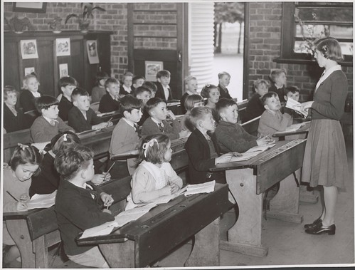 Teacher, Lorraine Lapthorne conducts her class in the Grade Two room at the Drouin State School, Drouin, Victoria