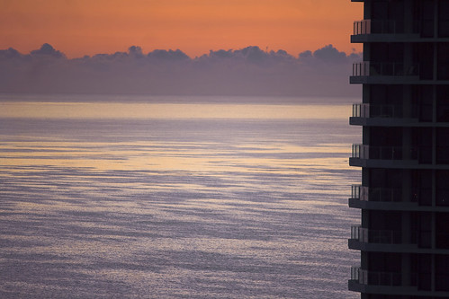 ocean sunrise apartment queensland winds goldcoast patchy