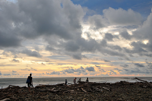 ocean sunset costa beach latinamerica costarica rica dominical tftbest