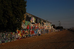 Wall o' graffitti