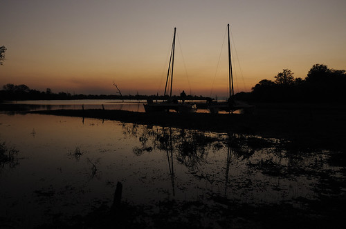 reflection silhouette sunrise landscape dawn nikon sailing cruising catamaran zimbabwe lakekariba wharram d90 zwe nikond90 matusadonanationalpark mashonalandwestprovince tiki30