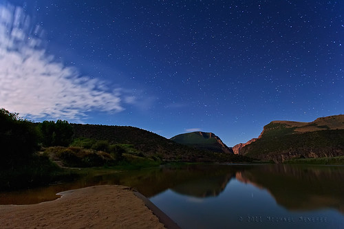 sky reflection night river stars landscape star nikon colorado nightscape dinosaur nps canyon astrophotography greenriver co astronomy nm starry lodore widefield clff starrysky d700