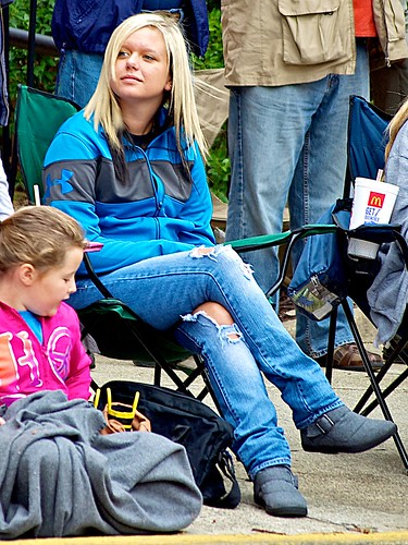 blue portrait hot cute sexy female hair nikon long sitting boots candid gorgeous seat watching september jeans teen blond blonde torn delaware knees seated viewing dover 2011 delawareonline d5000 stateofdelaware