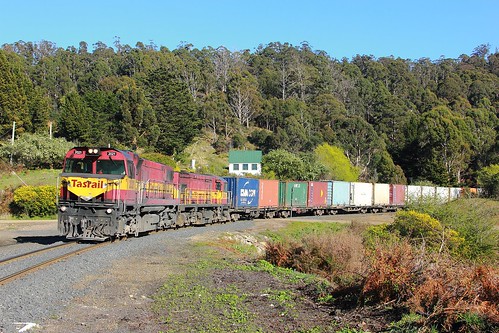 train gm d australia tasmania freighttrain emd tasrail dclass no35 rhyndaston