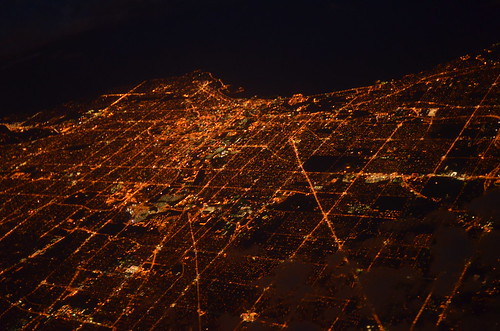 city light chicago wisconsin night lights high photos altitude aerial milwaukee arial highaltitude milwaukeewi milwaukeewisconsin flyingoverchicagoatsunset