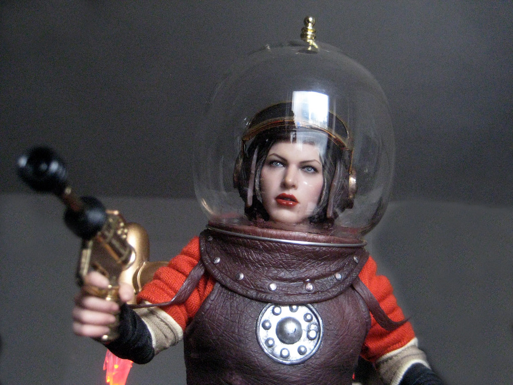 Шарики скафандр мод 4. Шлем Космонавта ретро. Ретрофутуризм шлем. Шлем космический пузырь. Скафандр стеклянный шар.