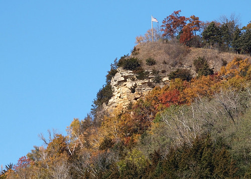 autumn trees wisconsin flags bluffs bluff trempealeau