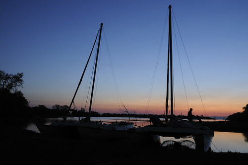 silhouette sunrise landscape dawn nikon sailing cruising catamaran zimbabwe lakekariba wharram d90 zwe nikond90 matusadonanationalpark mashonalandwestprovince tiki30