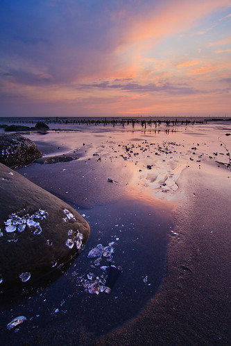 longexposure sunset beach clouds coast shell taiwan 夕陽 台灣 彰化 changhua 海邊 貝殼 沙灘 海水 肉粽角 彰濱工業區