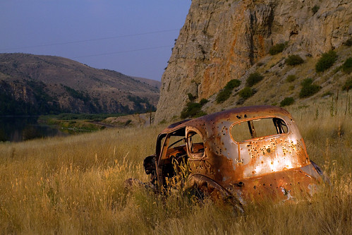 car montana rusty ghosttown moonlight oldcar rustycar lombardmontana