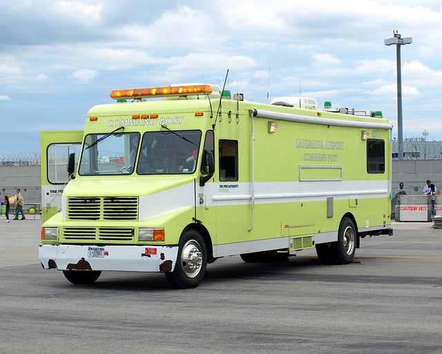 PAPD Port Authority Police Command Post Vehicle, La Guardia Airport ...