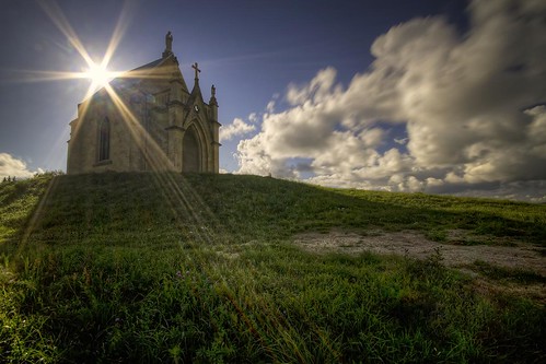 light sun france architecture canon photography eos soleil photo long exposure ray sigma wideangle lumiere 7d 1020mm rayon chapelle hdr franchecomté sunray hoya esperance pontarlier nd400 photomatix philippesaire