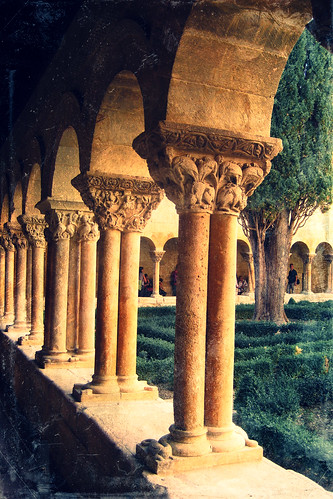 silos monasterio románico capitel