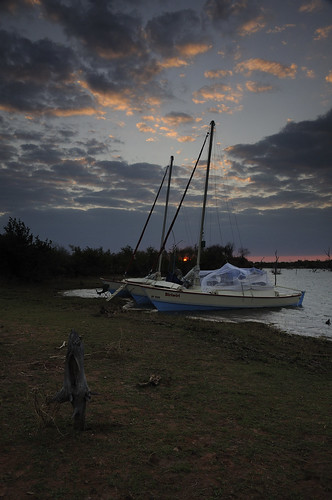 sunrise landscape dawn nikon sailing cruising catamaran zimbabwe lakekariba wharram d90 zwe nikond90 matusadonanationalpark mashonalandwestprovince tiki30