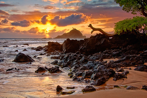 ocean morning beach sunrise hawaii maui hana kokibeach nikond700 nikon28300mm