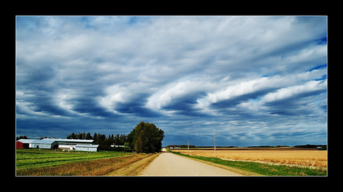 road sky cloud canada storm color nature colors field dark nikon dynamic farm ring alberta nikond3000