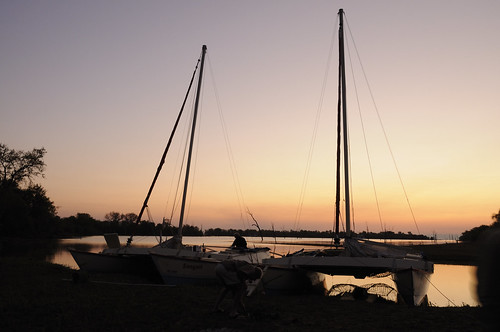 silhouette sunrise landscape dawn nikon sailing cruising catamaran zimbabwe lakekariba wharram d90 zwe nikond90 matusadonanationalpark mashonalandwestprovince tiki30
