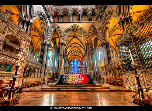 pictures old uk light england color colour building church window beautiful yellow architecture wonderful photography photo lowlight candles christ cross cathedral photos interior sony religion sunday columns scenic picture wideangle arches stainedglass pic medieval altar holy salisbury inside column marble dslr wiltshire alter pulpit hdr highdynamicrange salisburycathedral placeofworship quire sailsbury photomatix tonemapped tonemapping sonya700