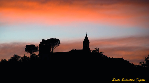 alberi nikon tramonto nuvole chiesa campanile rosso perugia umbria siluette d80 solfagnano foggetti monteacutelloresina