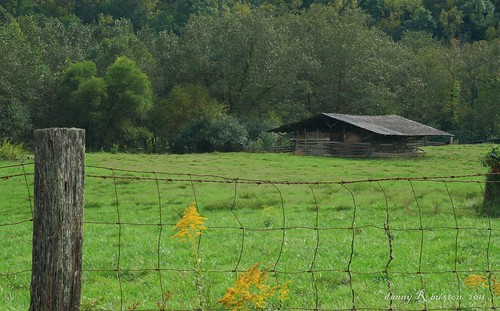 usa barn canon rebel countryside nc farm ngc pasture burke 2011 county” “canon “north carolina” “project xti” 365” flickraward mygearandme “burke 28mm135mm”