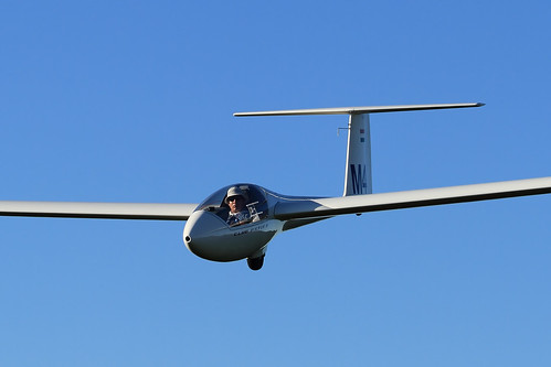 HA-4040 Glider
