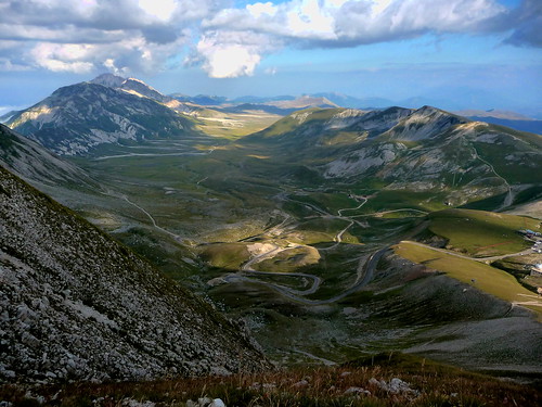 panorama landscape abruzzo gransasso campoimperatore appenninoabruzzese