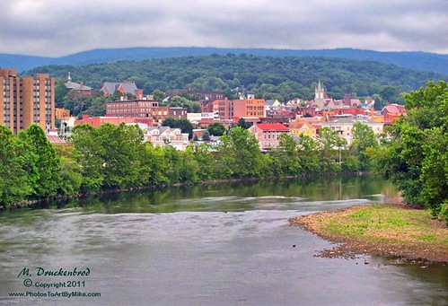 mountain town downtown cityscape pennsylvania pa connellsville youghriver connellsvillepennsylvania youghioghenyrivercity