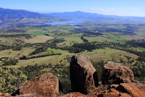 canon outdoors view scenic australia scene lookout scenary bushwalking vista tasmania gunnersquoin eos550d meehanrange tasmanianscenary