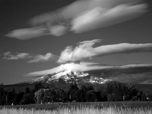blackandwhite mountains monochrome clouds oregon ilovenature or mthood volcanoes hoodriver cascaderange cloudsstormssunsetssunrises