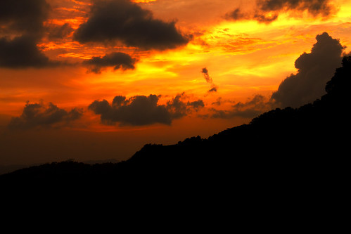 road sunset rock clouds canon eos bible srilanka kandy biblerock 550d canonefs18200mmf3556is canon550d tracheotomybob