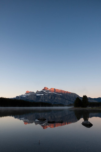 two mist mountain lake canada reflection sunrise jack rockymountains mtrundle