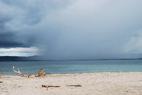 storm beach sand costarica isla bolaños islabolaños
