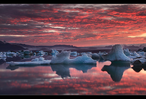 blue sunset summer ice landscape iceland melting colorful floating lagoon glacier arctic iceberg jökulsárlón vatnajökull öræfajökull arcticphoto breiðarmerkurjökull